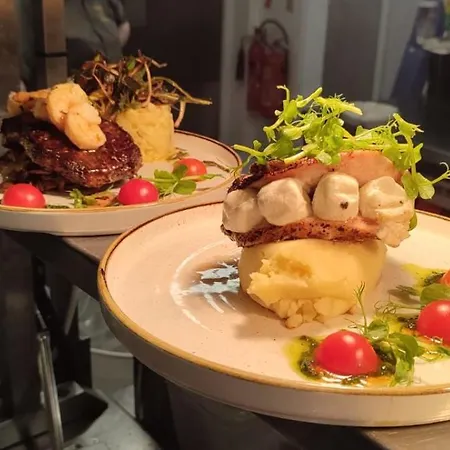 The Dolphin Hotel 3*