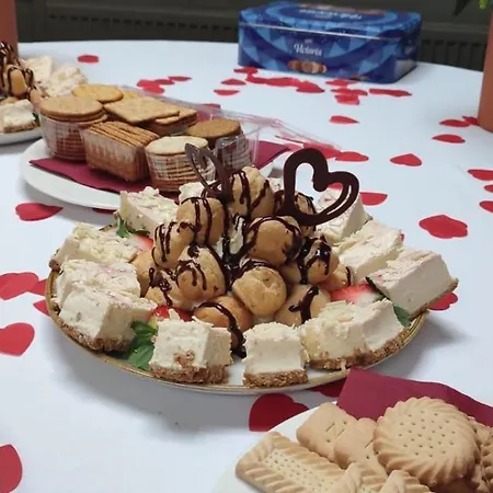 The Dolphin 3* Crossmolina