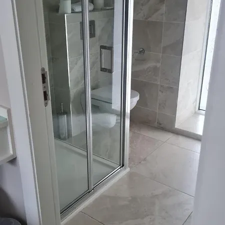 The Dolphin Hotel Crossmolina