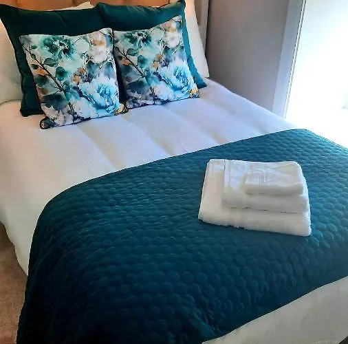 호텔 The Dolphin 3*