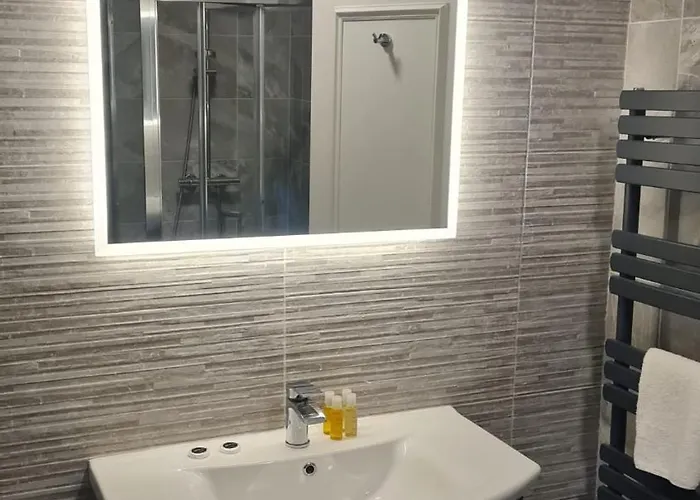 The Dolphin 호텔 Crossmolina