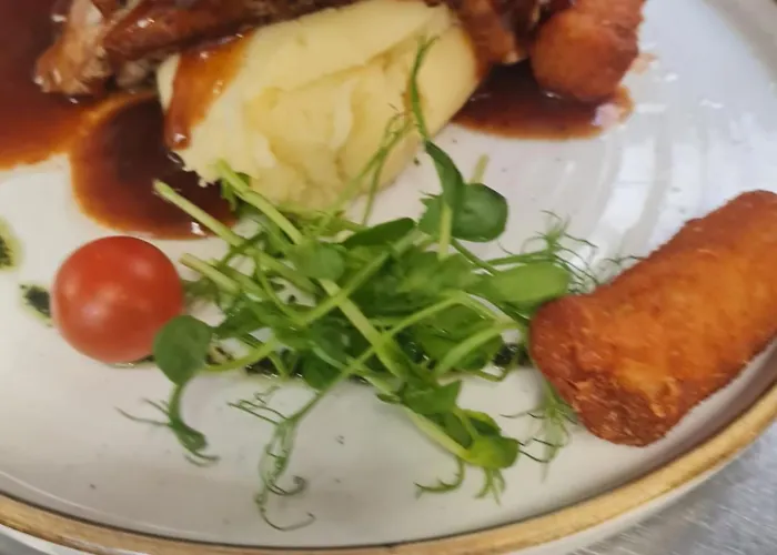 The Dolphin 호텔 3*