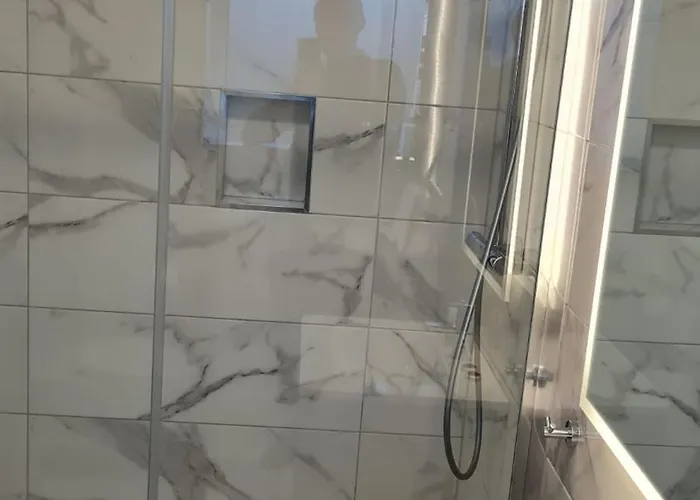 Hotell The Dolphin